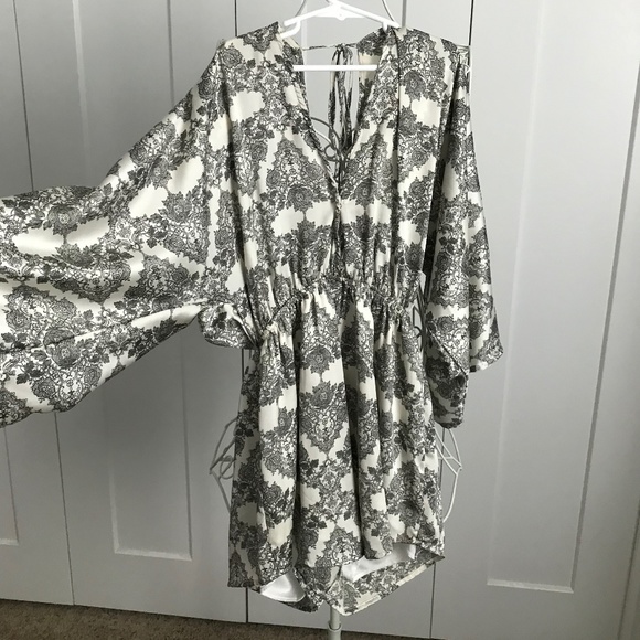 Floral Grey and White Silky Romper - Picture 2 of 4